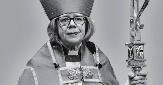 Quem é Sarah Mullally, a primeira mulher a liderar a Igreja anglicana