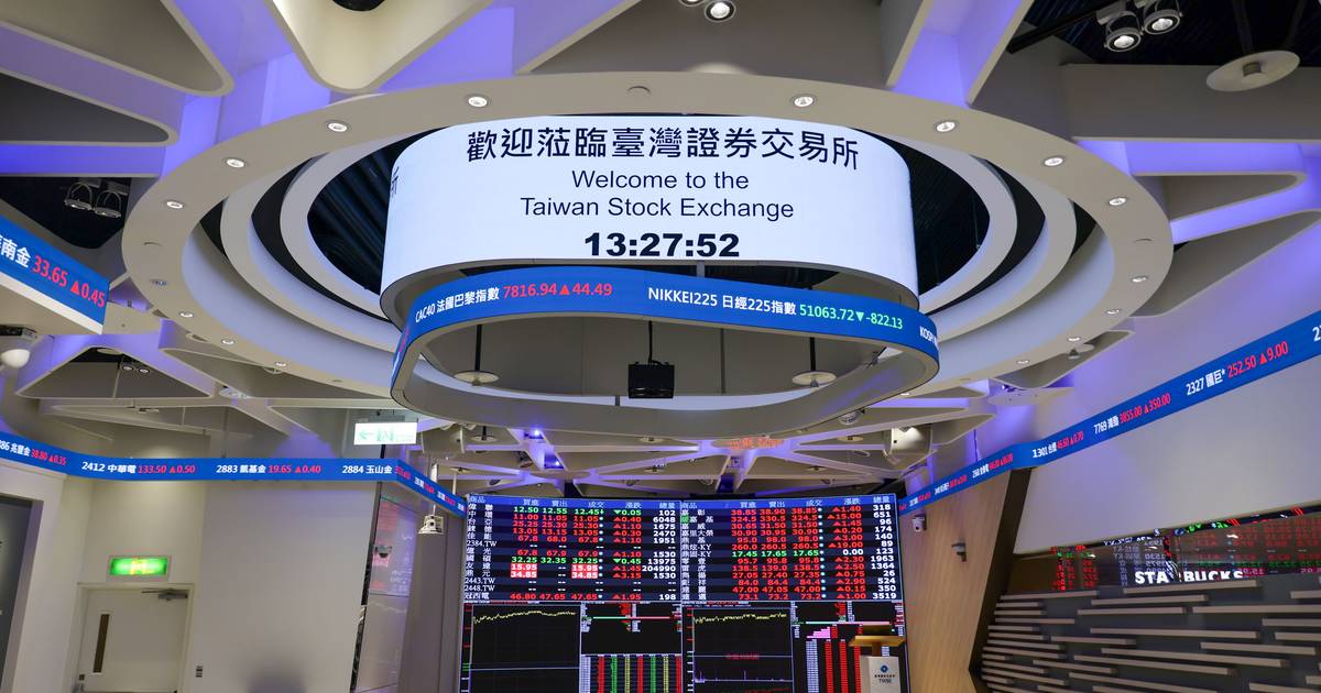 China promete garantir segurança energética de Taiwan após “reunificação pacífica”