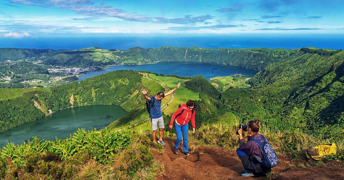 Saída da Ryanair dos Açores encarece viagens e reduz dormidas