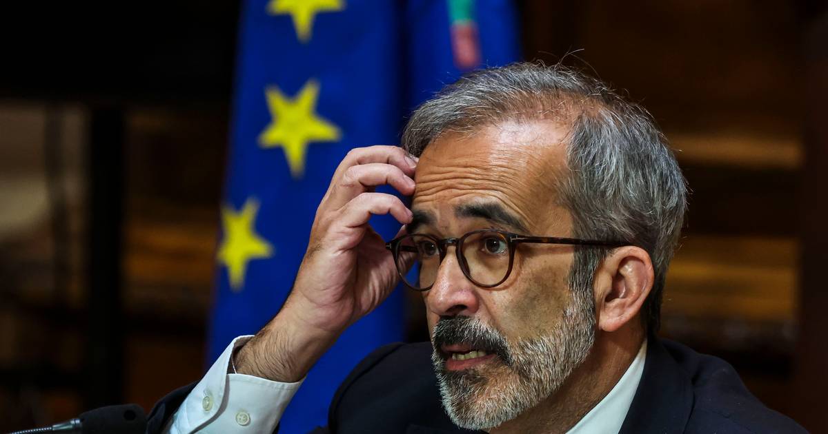 Rangel assinala quatro anos do massacre em Bucha em conversa com homólogo ucraniano