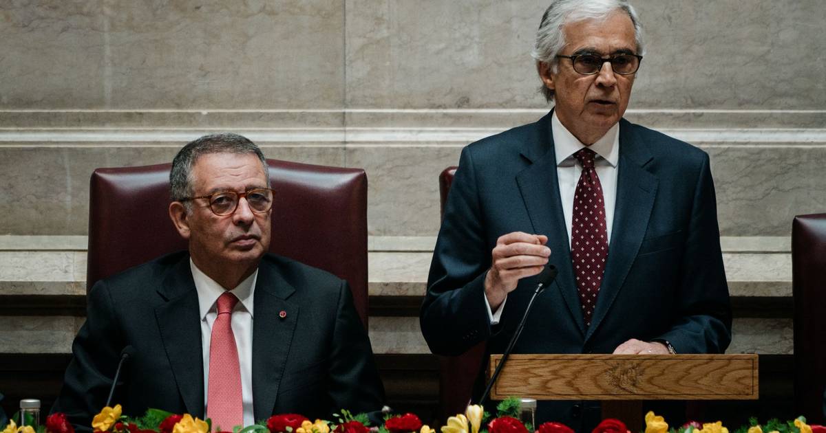 “A Constituição é respeitada, mas não é intocável”: Aguiar-Branco afastou tabus sobre revisão em cerimónia marcada por protesto silencioso