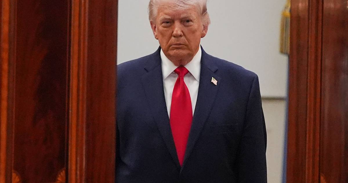 Trump ameaça Irão com “inferno” se estreito de Ormuz não reabrir