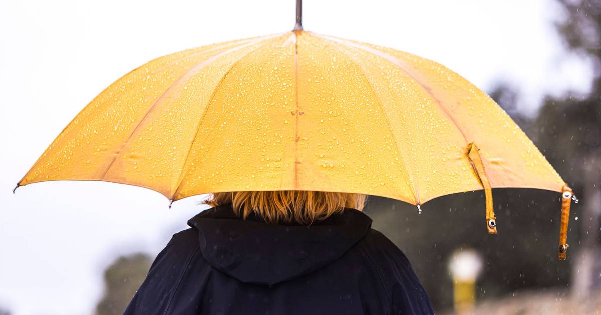 Depressão atlântica traz temporal com trovoada e vento forte ao continente