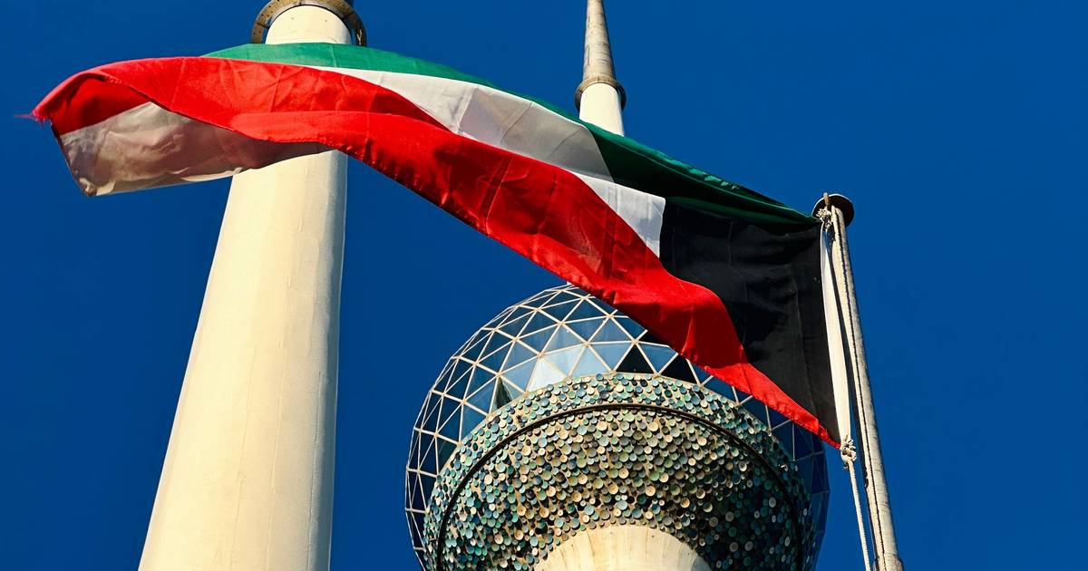Kuwait pede à população para ficar em casa e Bahrein encerra principal porto a horas do fim do ultimato de Trump