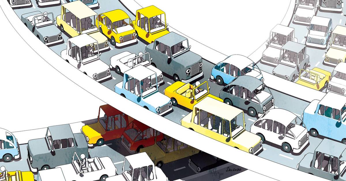 Um país sobre rodas: em Portugal, o preço dos carros sobe e o número de veículos também