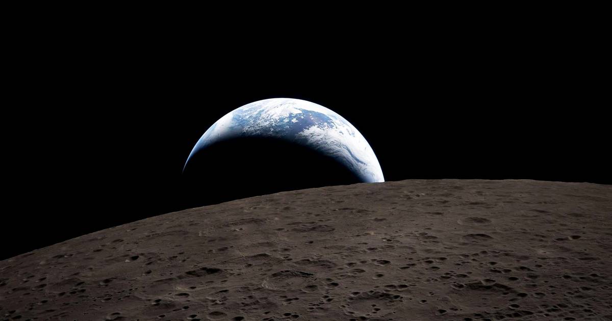 A Terra vista da face oculta da Lua