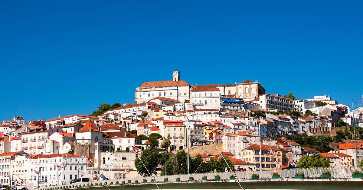 "O cinema é o parente pobre da cidade": Casa do Cinema de Coimbra em risco por falta de obras da Câmara