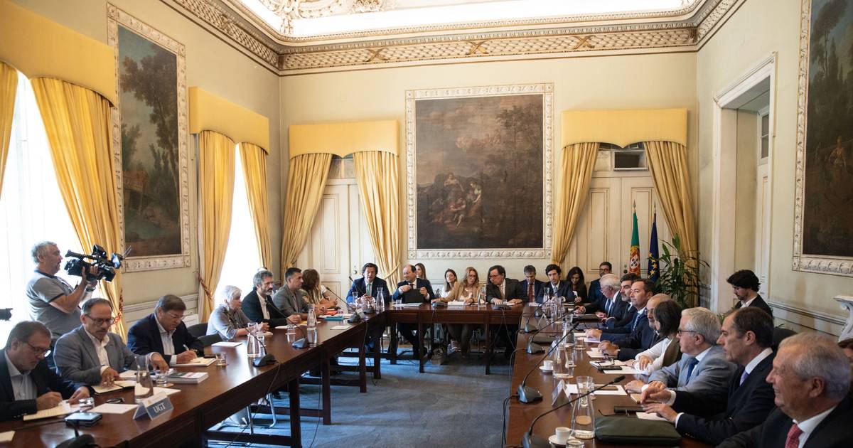 Nos próximos meses, há dança de cadeiras na concertação social