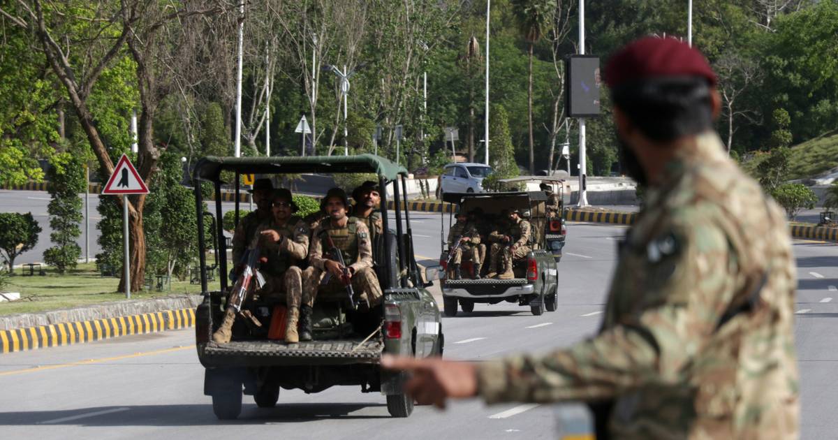 Negociações históricas entre Estados Unidos e Irão arrancam em clima de desconfiança total: Vance reaparece após dúvidas sobre a guerra