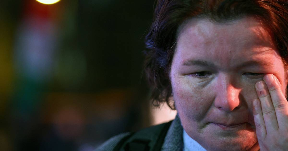 A face triste da derrota de Orbán: as imagens dos apoiantes do Fidesz na reação aos resultados