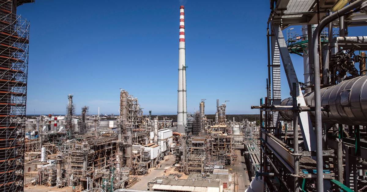 Os 10 maiores poluidores nacionais aumentaram as emissões de CO₂ em 7% e a refinaria de Sines da Galp mantém-se no primeiro lugar