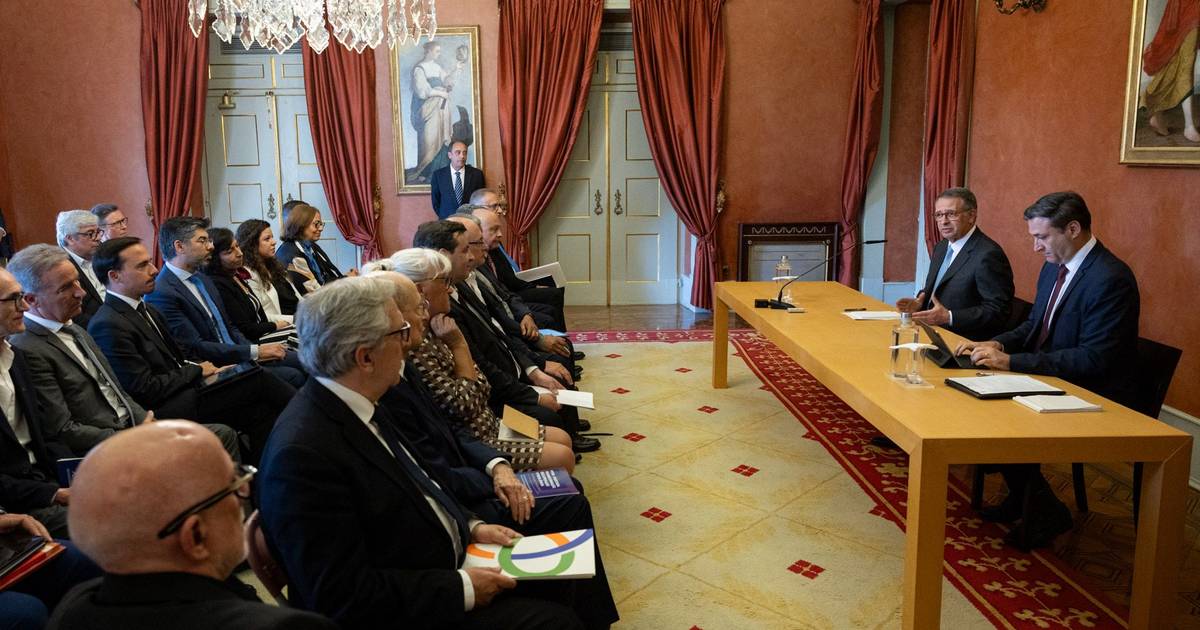 Seguro reuniu-se com especialistas para "delinear estratégias" de "prevenção e resposta a futuros fenómenos naturais"