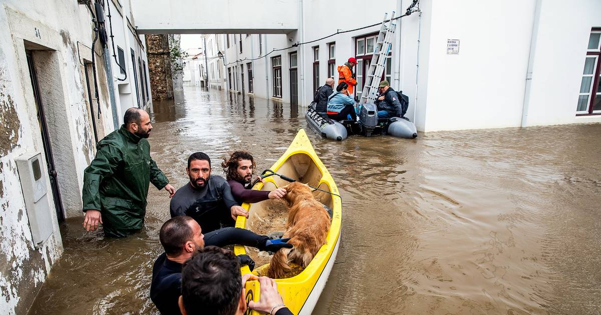 Um terço dos municípios sem plano climático para enfrentar riscos cada vez maiores de tempestades, vagas de calor e outros eventos extremos