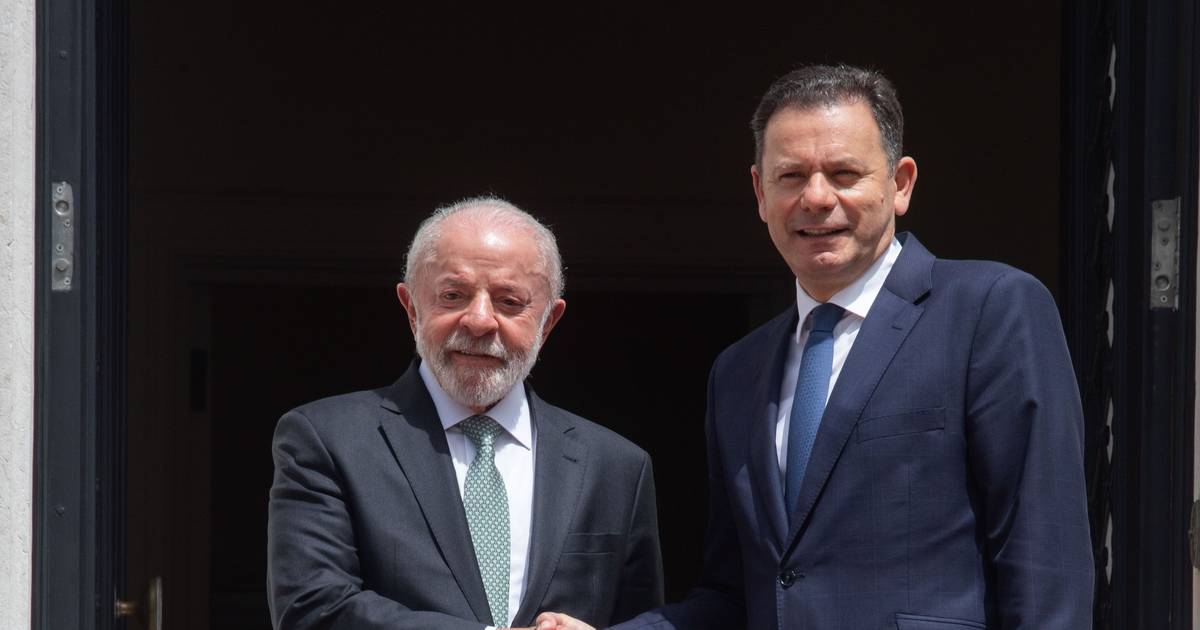 Ao lado de Lula, Montenegro fala em integração 