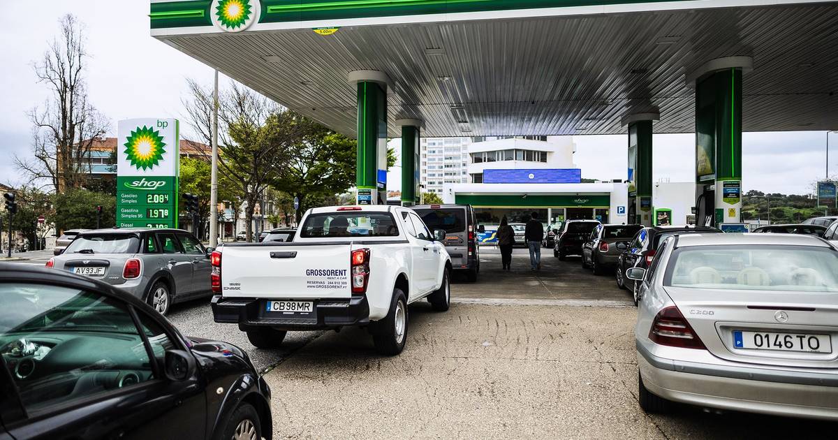 Consumo de combustíveis cresce apesar do disparo dos preços