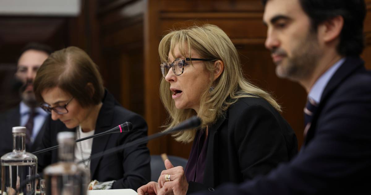 PS avisa que não aprova reforma laboral, ministra responde que "negociará com todos os partidos que queiram negociar"