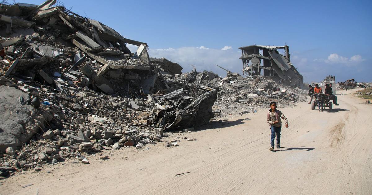Bombas por explodir em Gaza vão ameaçar reconstrução durante décadas, alerta ONU