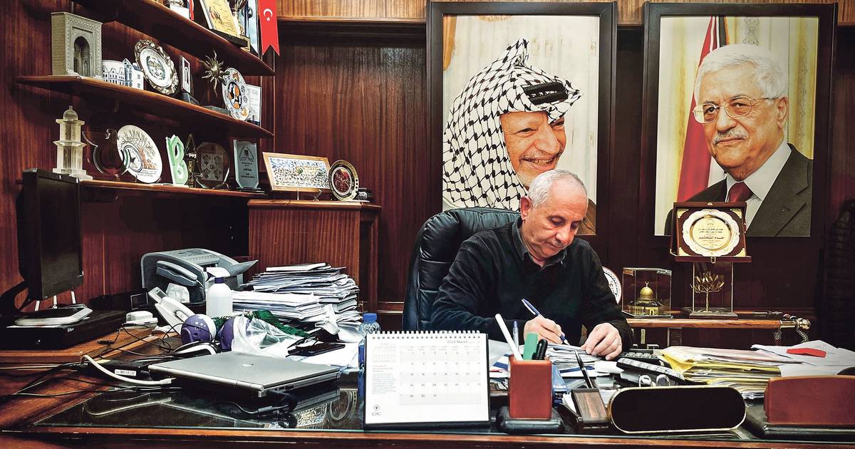 “Tudo é partilhado”: um dia como presidente da Câmara na Palestina