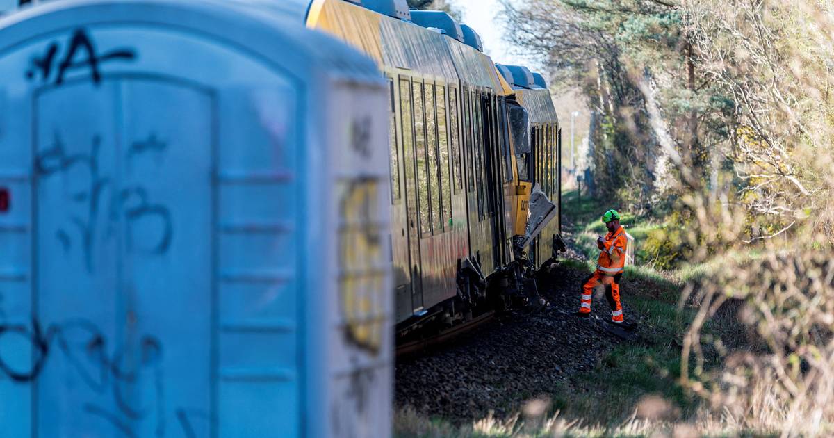 Colisão frontal entre dois comboios na Dinamarca faz 17 feridos