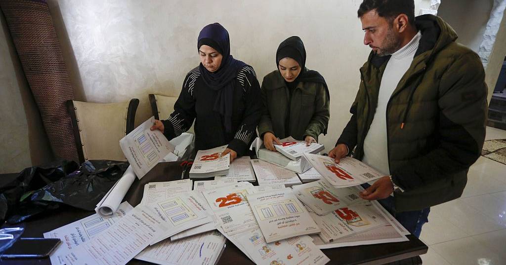 Palestinianos votam nas primeiras eleições desde a guerra em Gaza