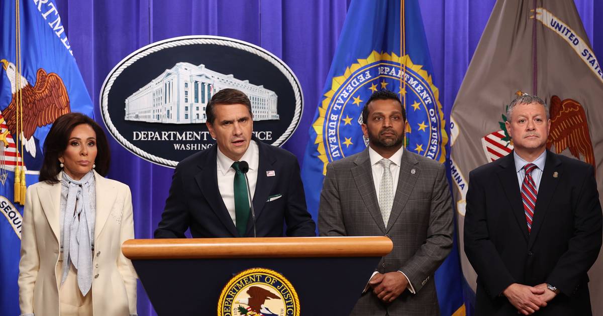 FBI e procurador-geral negam falhas de segurança no caso do atirador no jantar de correspondentes