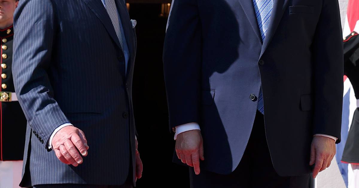 Carlos III em visita oficial marcada por tensões com Trump e o caso Epstein