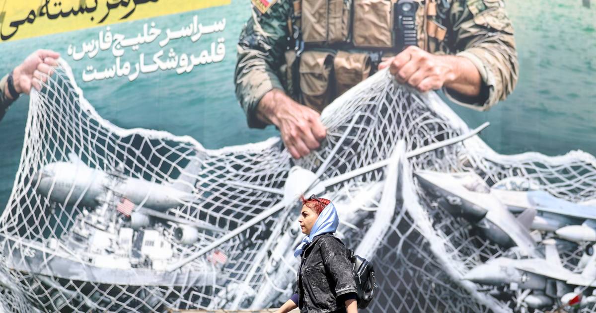 Trump alega que Irão quer abertura do estreito de Ormuz, Emirados abandonam OPEP: o que se passou hoje na guerra