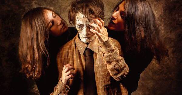 Teatro: Velocidade e óculos de sol no festival das marionetas e formas animadas