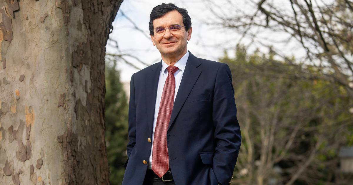 Adalberto Campos Fernandes. The man of the "centre", dismissed by Costa and appointed by Seguro