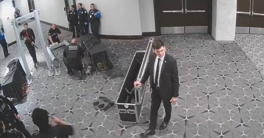 Novo vídeo mostra acusado de tentativa de homicídio de Trump a disparar contra agente
