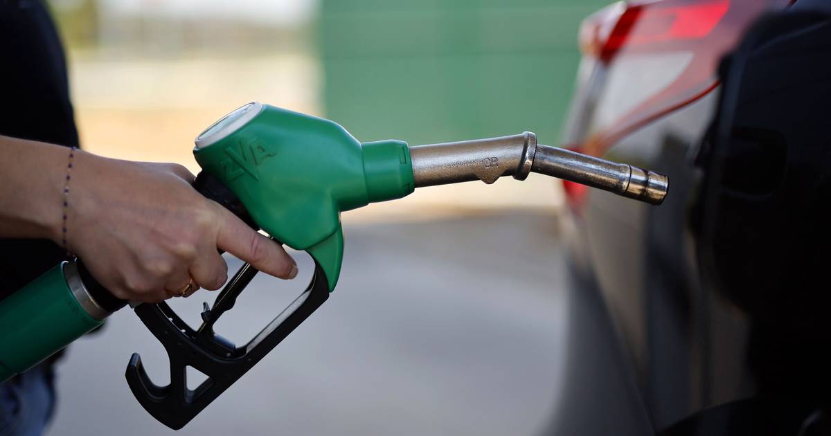 Oil falls nearly 5% after new proposal from Iran to Washington