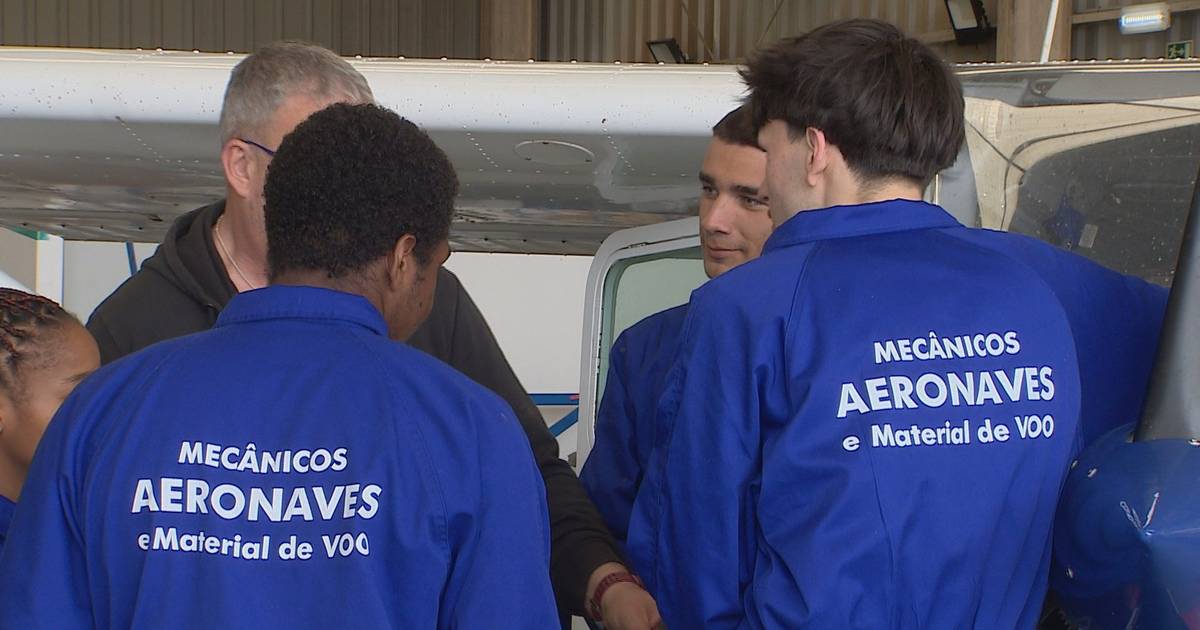 Escola de Viseu abre curso de mecânica aeronáutica para responder à escassez de profissionais