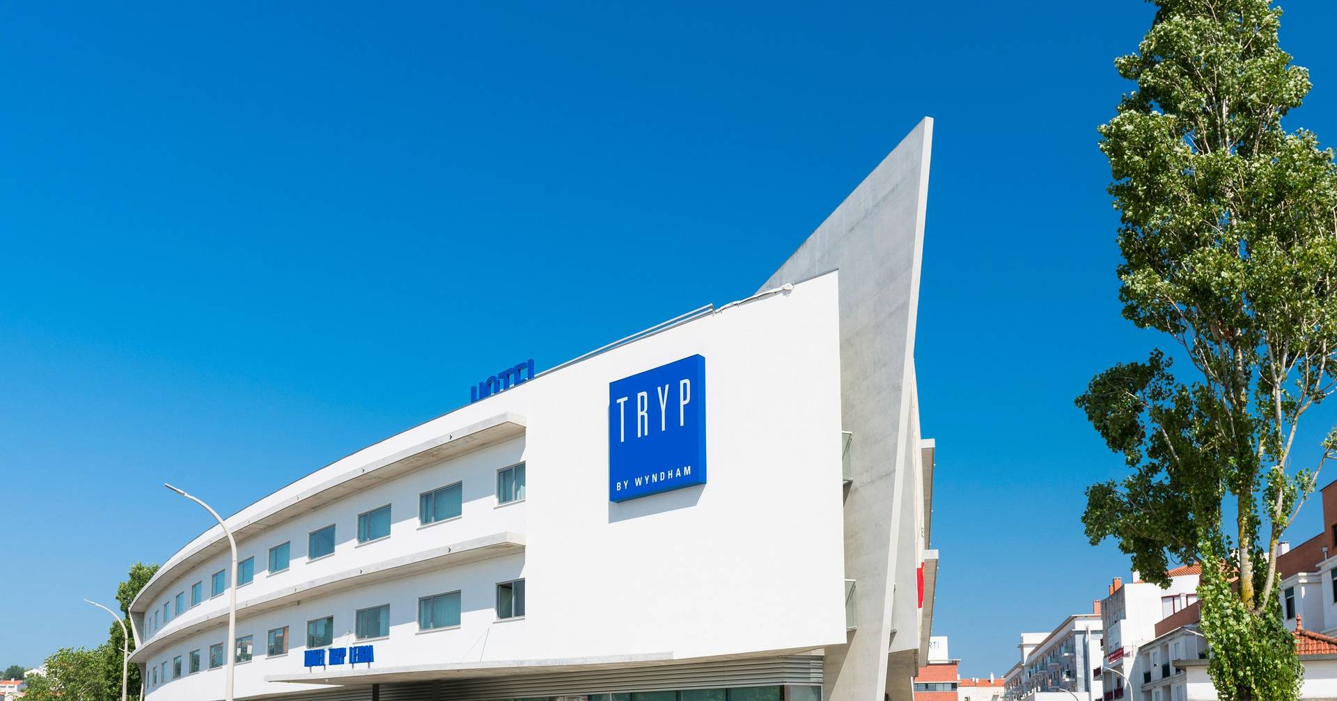 Hotel em Leiria manteve clientes durante a tempestade sem luz e água: “Não tinhamos pão, usámos o que havia no frigorífico”