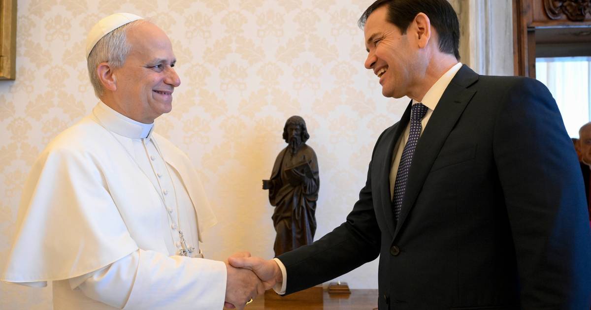 Papa lembra como os EUA foram moldados por "sucessivas vagas de imigrantes"
