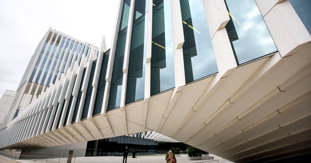 Energia. EDP diz que não há lucros extra para taxar