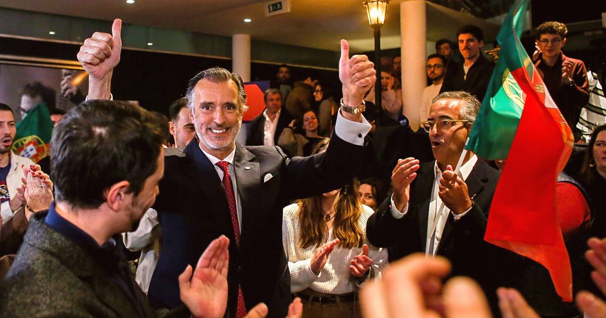 Cotrim Figueiredo com movimento parado