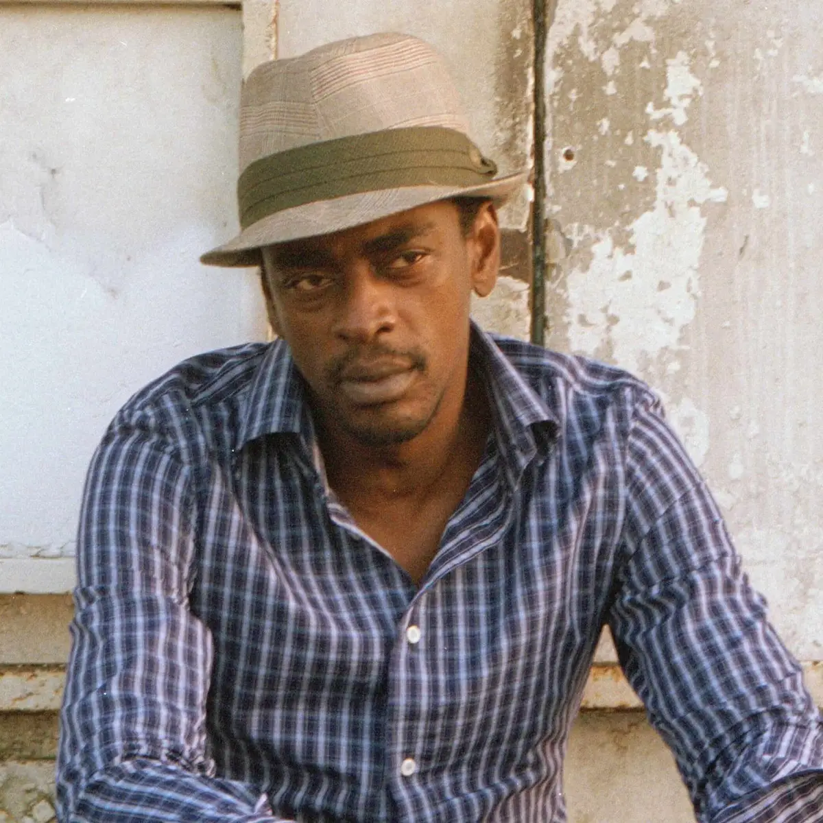 Seu Jorge Lança 'The Other Side', um Álbum Orquestral Fruto de 16 Anos de Paciência