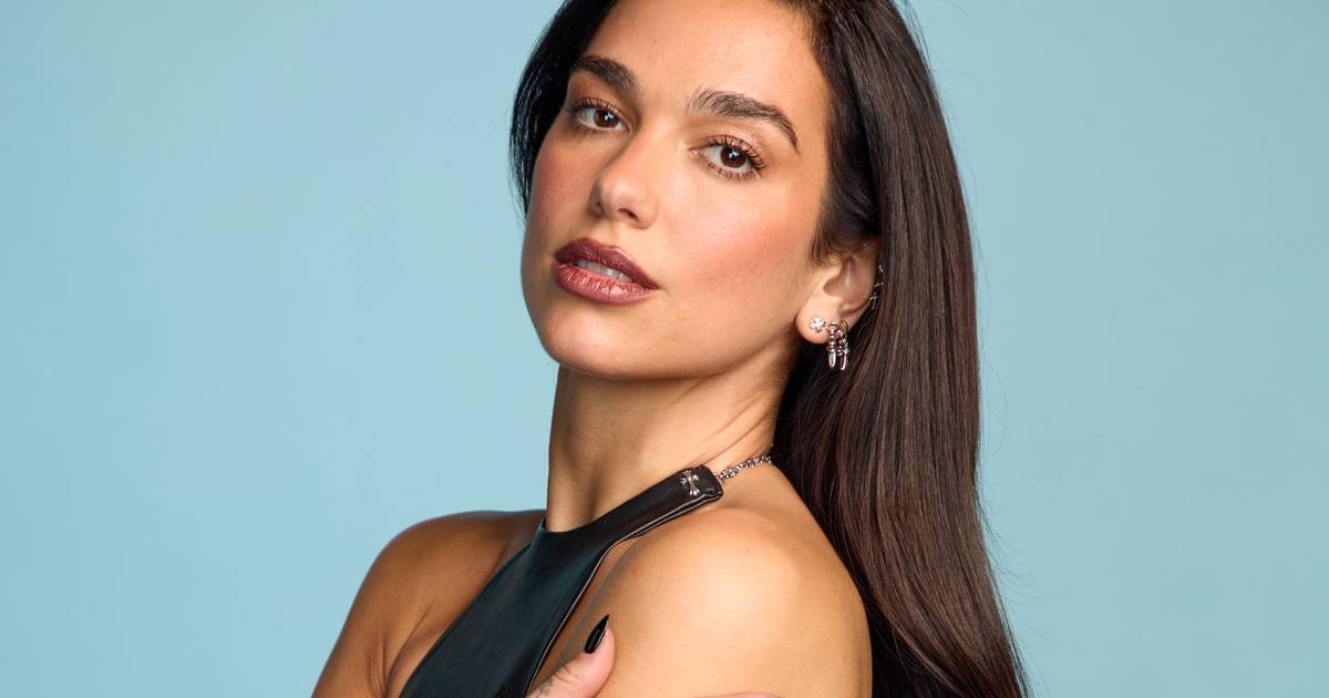 Samsung usou a cara de Dua Lipa em caixotes de TV: artista pede 15 milhões de dólares de compensação