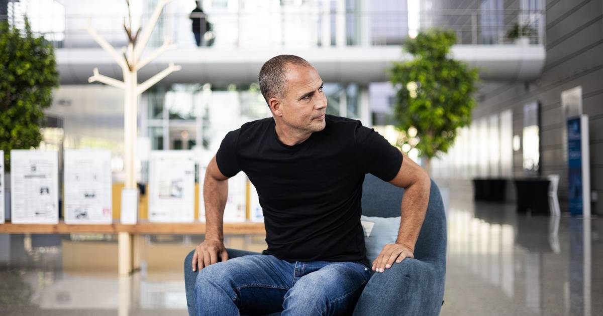 Ricardo Araújo Pereira: “Sinto-me um novato na comédia, não há nenhum dia em que eu diga ‘Agora já sei fazer’”