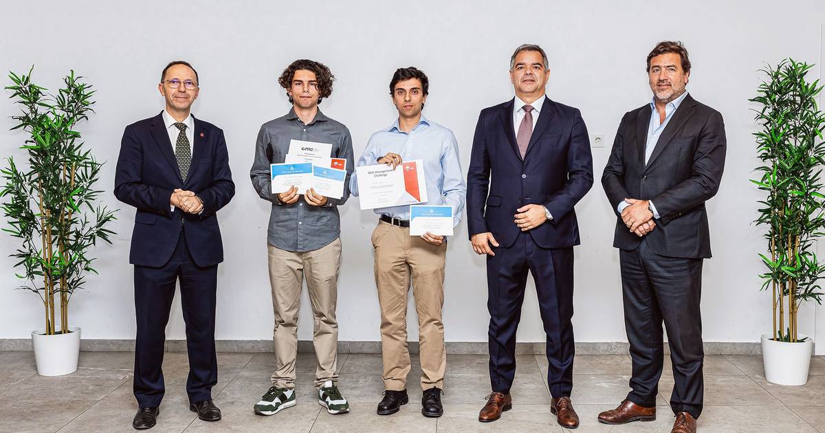 Mais de 3 mil estudantes do ISEG postos à prova