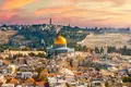 Israel expulsa padre católico e aumenta pressão sobre cristãos
