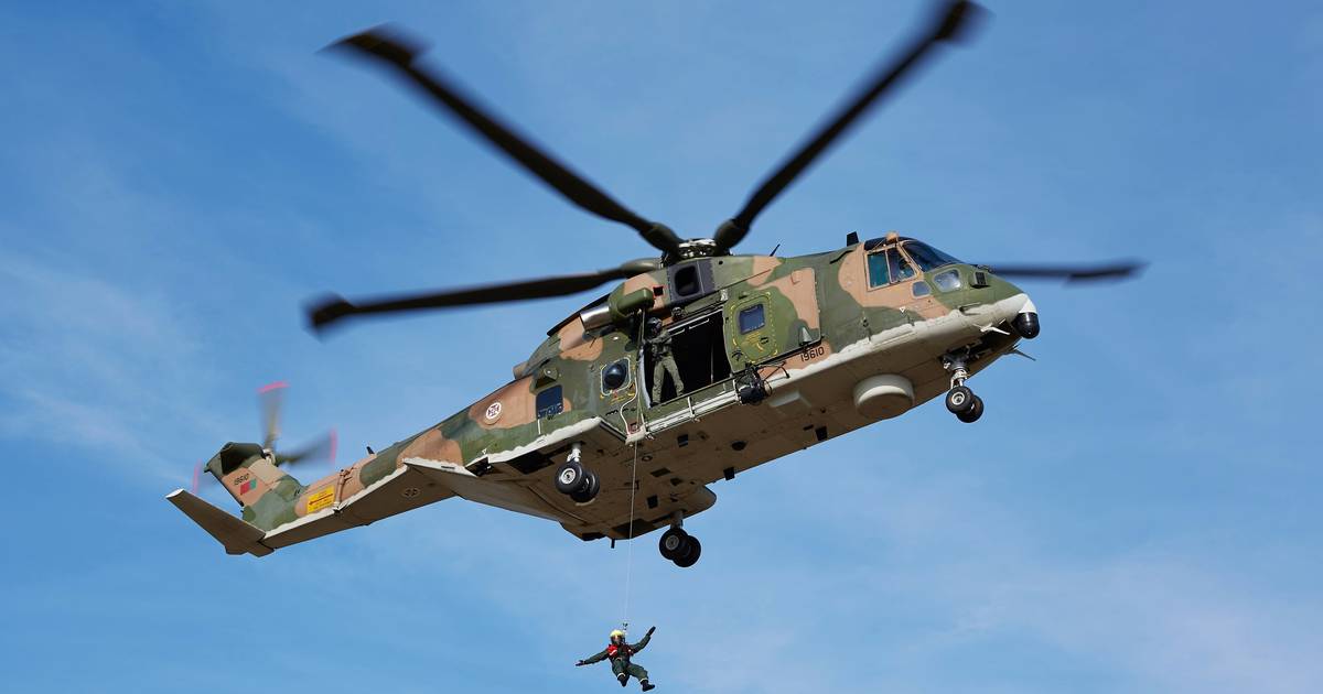 Hélicópteros de busca e salvamento inoperacionais no continente, afetam treinos dos F-16