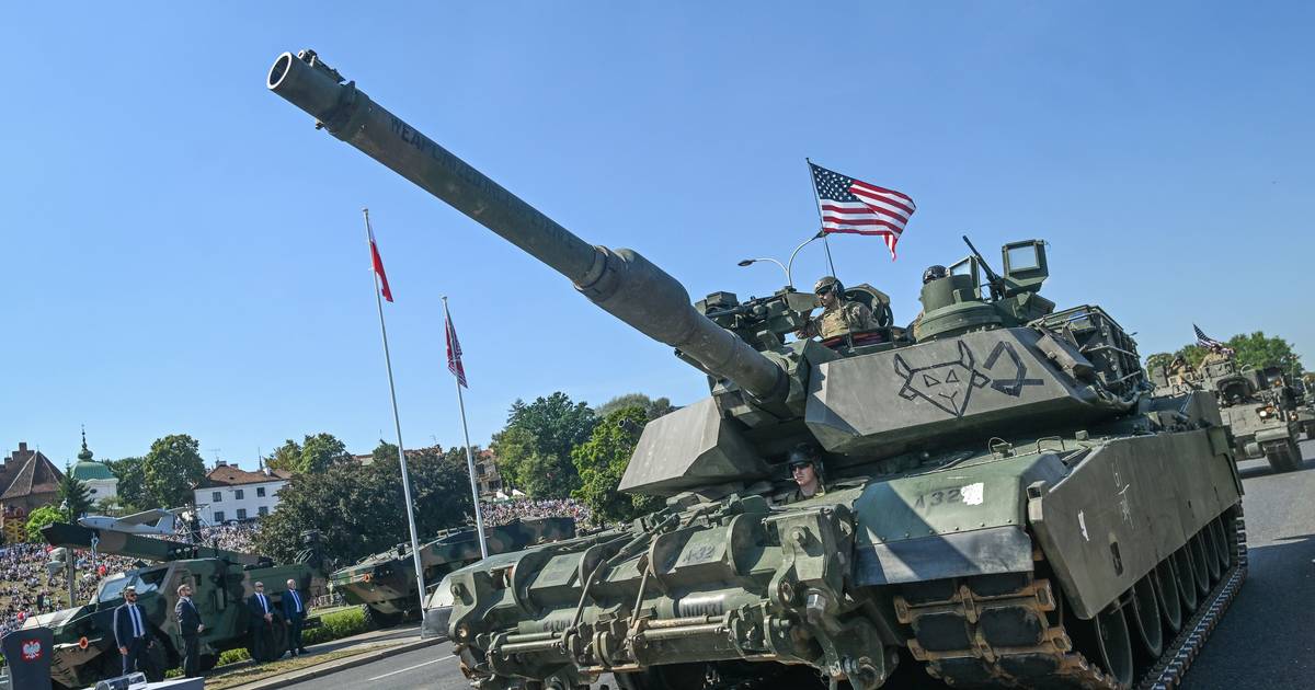 Afirmações contraditórias de Trump sobre retirada de tropas da Europa deixam militares em suspense e parceiros da NATO apreensivos