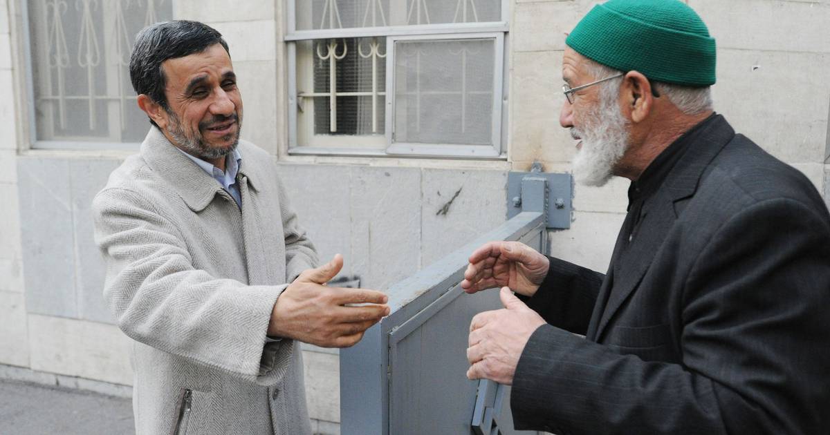 O plano dos EUA para derrubar o regime iraniano passava por Mahmoud Ahmadinejad... e acabou num mistério sobre o seu paradeiro