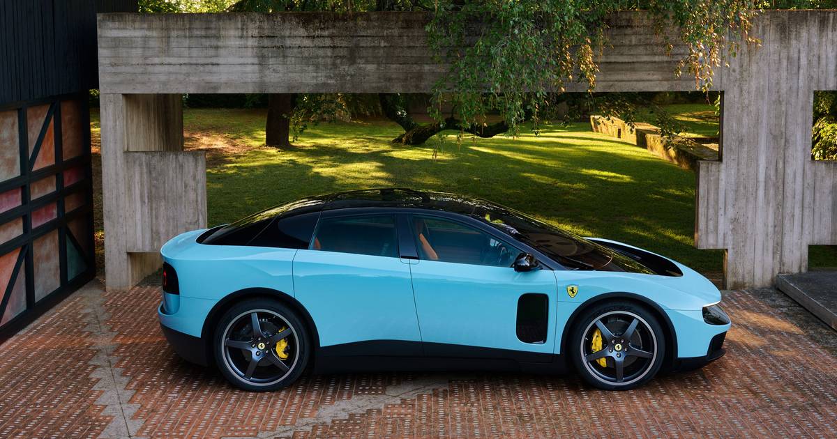 Está aí o novo Ferrari Luce totalmente elétrico e foi mostrado ao mundo pintado de azul (mas há de outras cores)