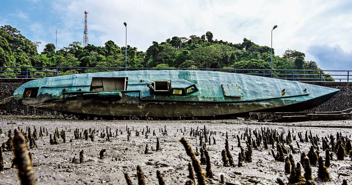 O crime que vem do fundo: há vinte anos que submarinos cruzam o Atlântico carregados de cocaína