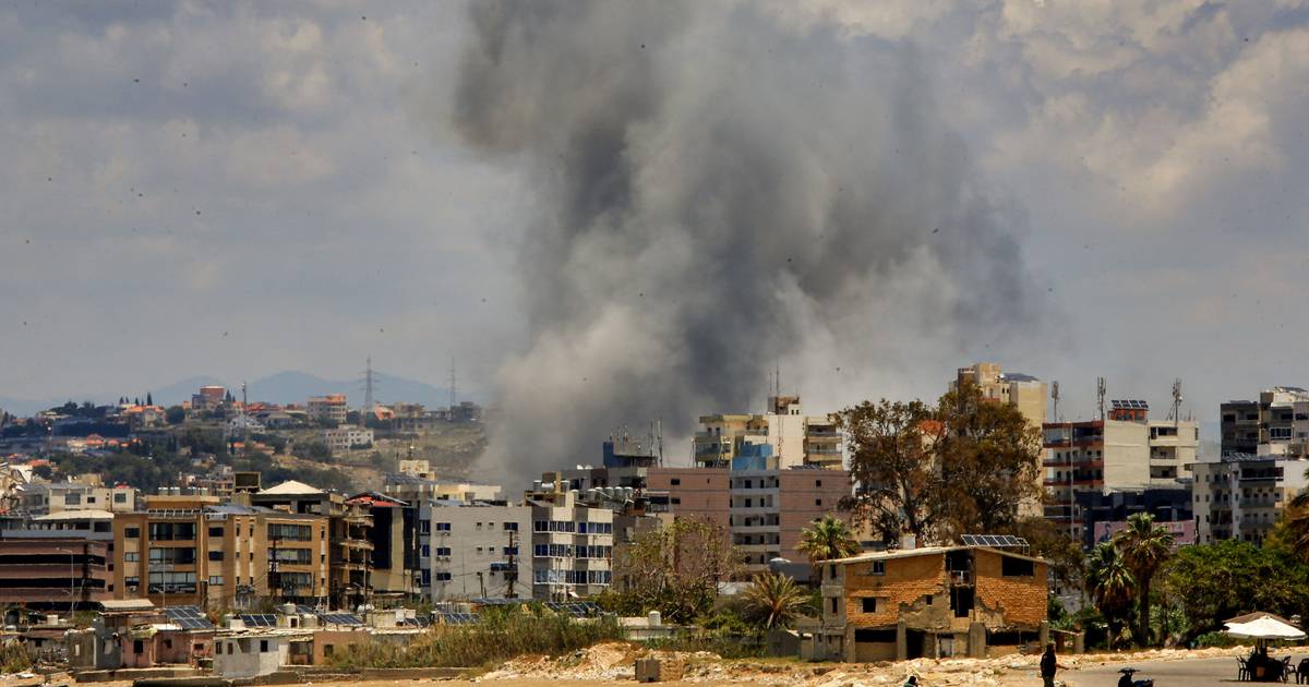 Israel alivia restrições no norte do país mas mantém combates no Líbano