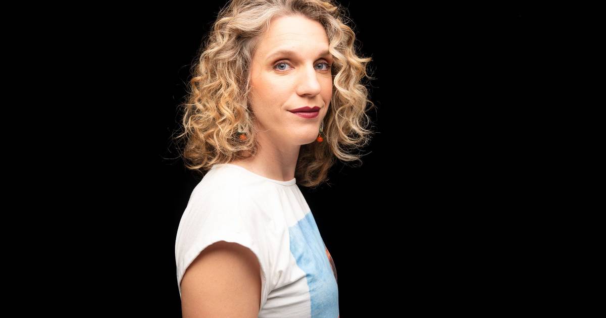 Luísa Sobral: “Cheguei à consulta, sentei-me, entra um rapaz e diz: ‘Olá Luísa’. Pensei: ‘que engraçado, não parece nada o psicólogo da foto do Whatsapp’”
