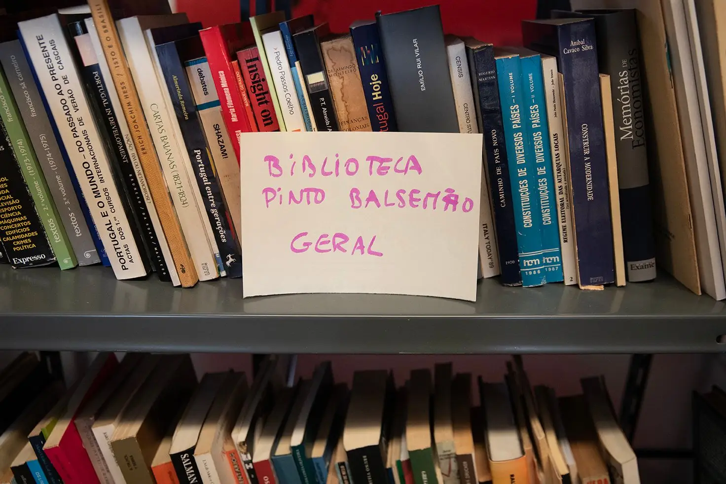 Inaugurada no Barreiro a Biblioteca de Comunicação Social Francisco Pinto Balsemão, com mais de mil livros doados pelo fundador do Expresso