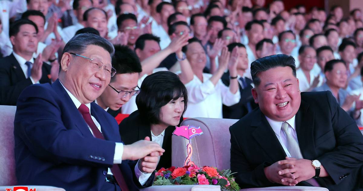 Xi em Pyongyang: China destaca “expansão da cooper